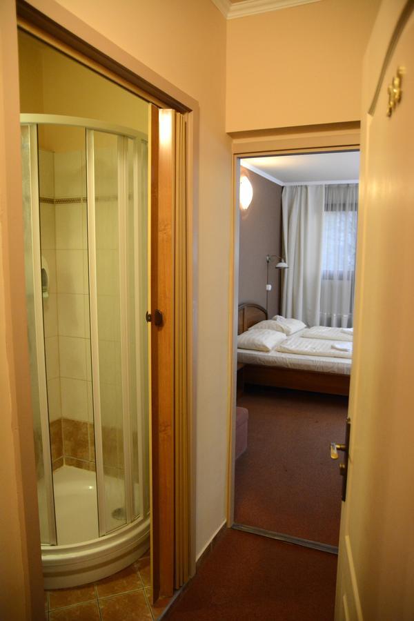 Mosonmagyaróvár Hotel Minerva מראה חיצוני תמונה