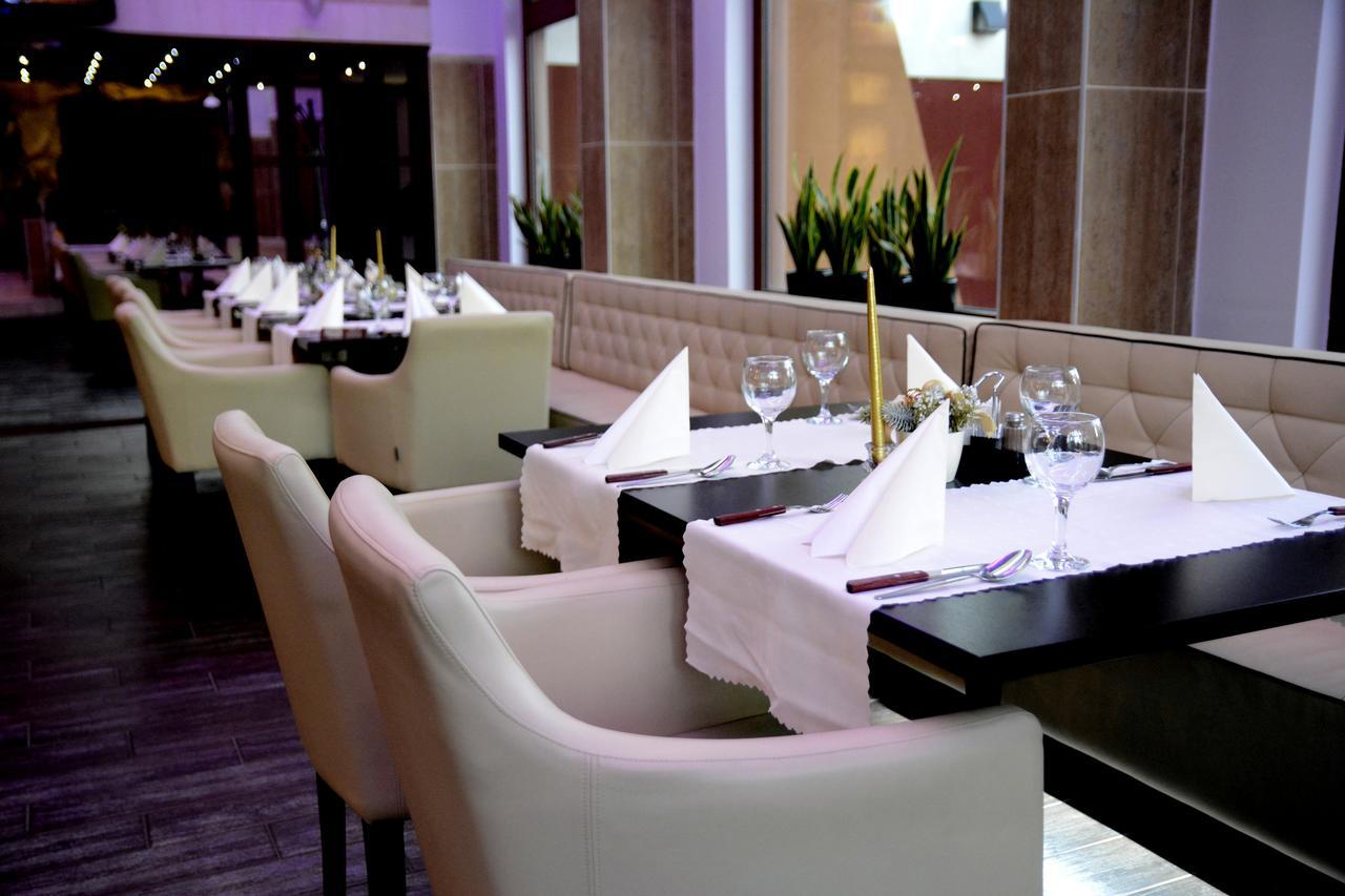 Mosonmagyaróvár Hotel Minerva מראה חיצוני תמונה